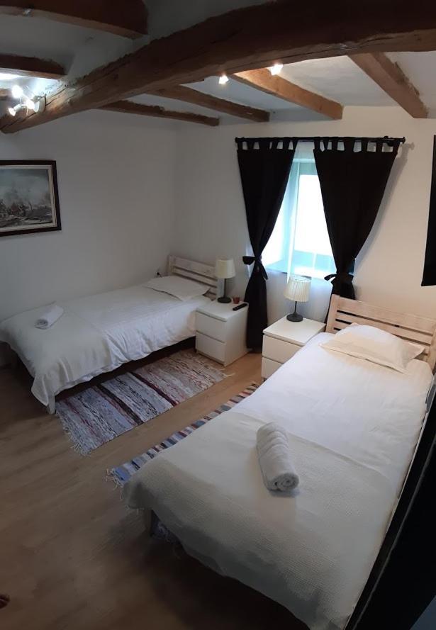 Eva House Ξενοδοχείο Pacir Εξωτερικό φωτογραφία